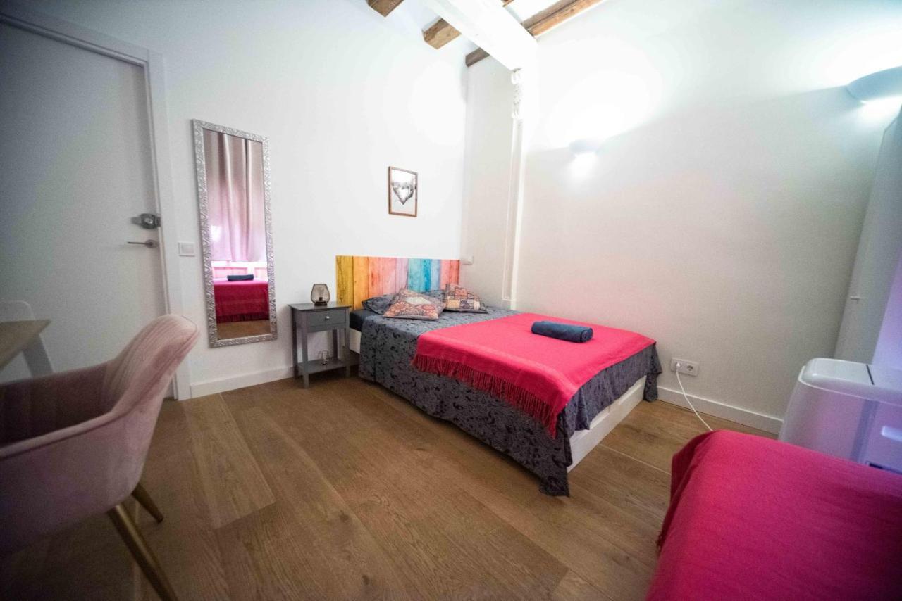 Born Rooms - St Caterina Barcellona Esterno foto